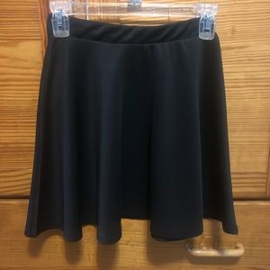 Black skater skirt